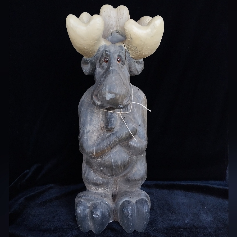 Big Sky Carvers Jeff Fleming Molly Moose Wood Carving 1996